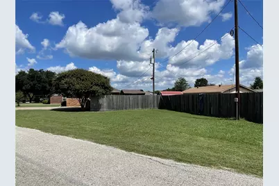 313 Jefferson Street, Fairfield, TX 75840 - Photo 26