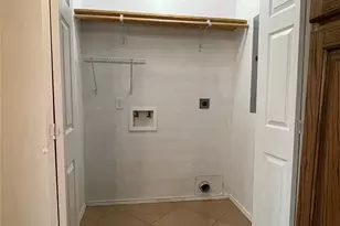 313 Jefferson St, Fairfield, TX 75840 - Photo 12