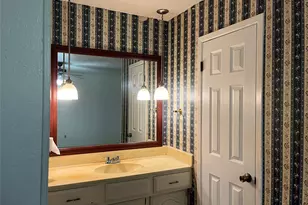 2230 Meadowglen Dr, Garland, TX 75044 - Photo 14