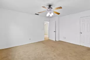 2230 Meadowglen Dr, Garland, TX 75044 - Photo 6