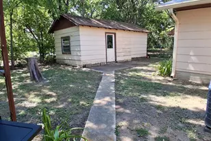 407 N Files St, Itasca, TX 76055 - Photo 24