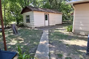 407 N Files St, Itasca, TX 76055 - Photo 24