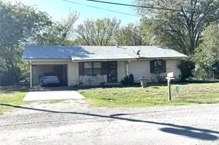 407 N Files St, Itasca, TX 76055 - Photo 1