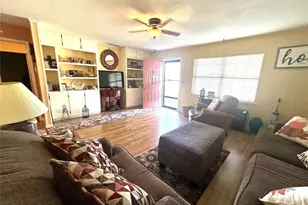 407 N Files St, Itasca, TX 76055 - Photo 1