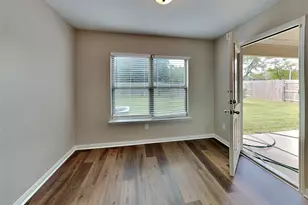 1334 Barrel Dr, Dallas, TX 75253 - Photo 6