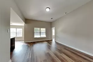 1334 Barrel Dr, Dallas, TX 75253 - Photo 4