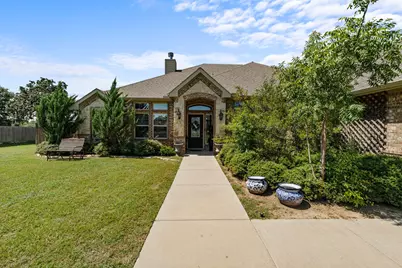 160 Blue Ribbon Lane, Stephenville, TX 76401 - Photo 2