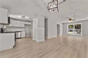 709 N Rita St, Lacy Lakeview, TX 76705 - Photo 20