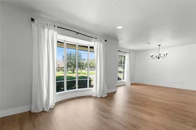 1109 Knotty Oaks Drive, Woodway, TX 76712 - Photo 8