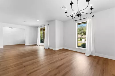 1109 Knotty Oaks Drive, Woodway, TX 76712 - Photo 10