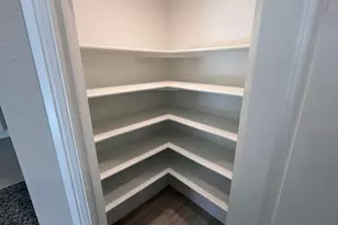 549 Marsh St, Cleburne, TX 76033 - Photo 4