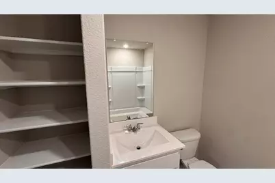 549 Marsh Street, Cleburne, TX 76033 - Photo 16