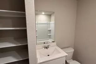 549 Marsh St, Cleburne, TX 76033 - Photo 16