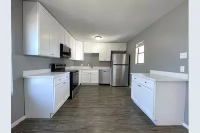 2107 Knoll Crest Drive, Arlington, TX 76014 - Photo 2