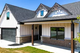 4910 Terlingua Dr, Granbury, TX 76048 - Photo 2