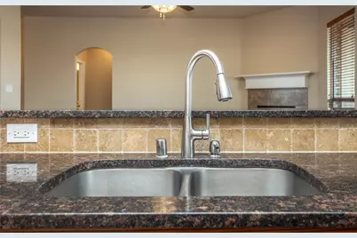 712 Stone Ridge Drive, Gainesville, TX 76240 - Photo 14