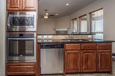 712 Stone Ridge Drive, Gainesville, TX 76240 - Photo 18