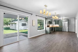 1408 Nugent St, Bowie, TX 76230 - Photo 8