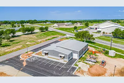 901 Tucker Way, Granbury, TX 76048 - Photo 34