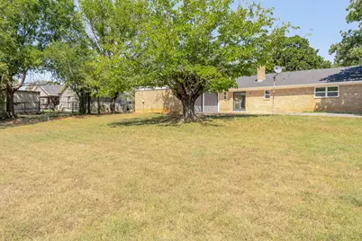 2010 Valley View Drive, Burleson, TX 76028 - Photo 26