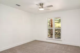 2010 Valley View Dr, Burleson, TX 76028 - Photo 22