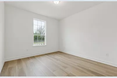 221 Cloverdale Lane, McKinney, TX 75071 - Photo 2