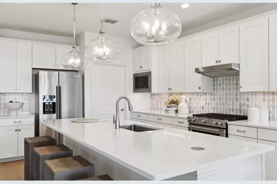 221 Cloverdale Lane, McKinney, TX 75071 - Photo 6