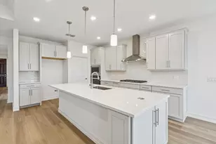 221 Cloverdale Ln, McKinney, TX 75071 - Photo 6