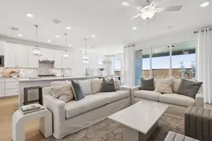 221 Cloverdale Ln, McKinney, TX 75071 - Photo 4