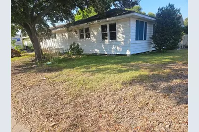 301 Chenoweth Drive, Corpus Christi, TX 78404 - Photo 2