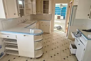 301 Chenoweth Dr, Corpus Christi, TX 78404 - Photo 6