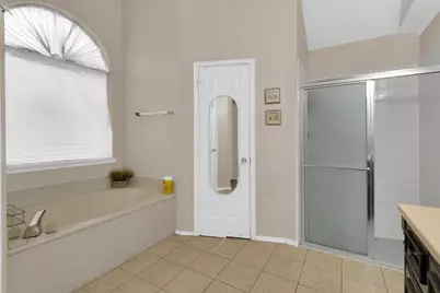 2839 Linden Lane, Grand Prairie, TX 75052 - Photo 14