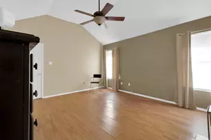 2839 Linden Ln, Grand Prairie, TX 75052 - Photo 12