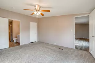 900 Tree Dr, Granbury, TX 76048 - Photo 20