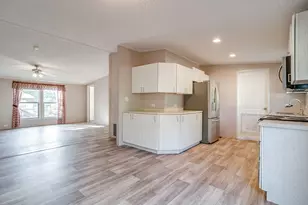 900 Tree Dr, Granbury, TX 76048 - Photo 12