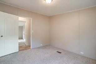 900 Tree Dr, Granbury, TX 76048 - Photo 32