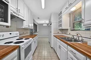 220 Short St, Burleson, TX 76028 - Photo 18