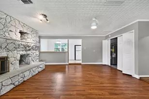 220 Short St, Burleson, TX 76028 - Photo 12