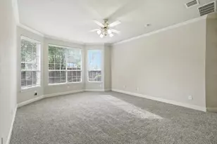 9126 Jasmine Ln, Irving, TX 75063 - Photo 24