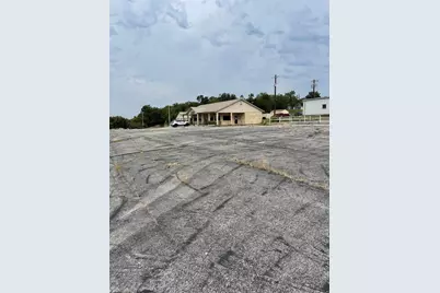 1205 Hovey Street, Bridgeport, TX 76426 - Photo 4