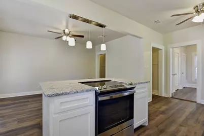 1115 S Rusk Avenue, Denison, TX 75020 - Photo 8