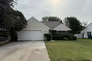 2401 Forestmeadow Dr, Lewisville, TX 75067 - Photo 2