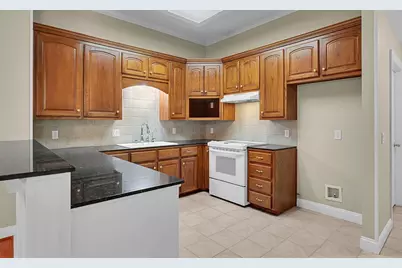 209 Pecan Village Circle, Waco, TX 76710 - Photo 10