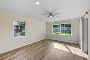 321 Duke St, Garland, TX 75043 - Photo 16