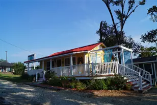 402 College St, Canton, TX 75103 - Photo 4