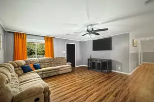 521 Wood, Axtell, TX 76624 - Photo 4