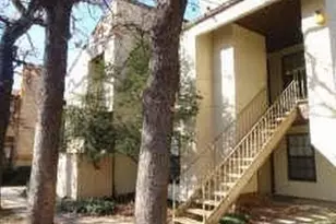 1716 Crest Grove Dr, Arlington, TX 76012 - Photo 2