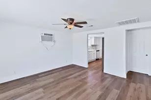 530 2nd St, Grand Prairie, TX 75051 - Photo 6