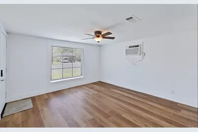 530 2nd Street, Grand Prairie, TX 75051 - Photo 4