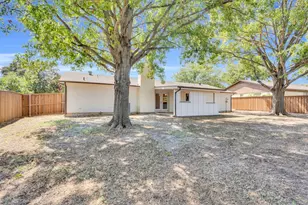 112 Lochness Ln, Benbrook, TX 76126 - Photo 22